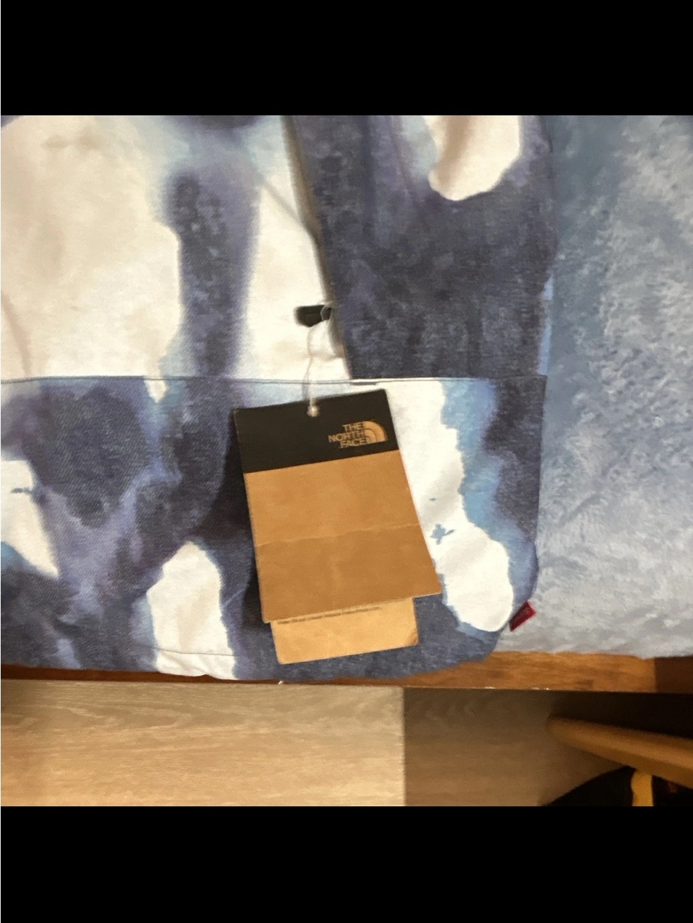 Supreme x The North Face Bleached Denim Print Mountain Jacket - Picture 3 of 7